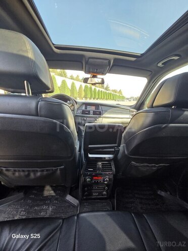 BMW X5 M-8