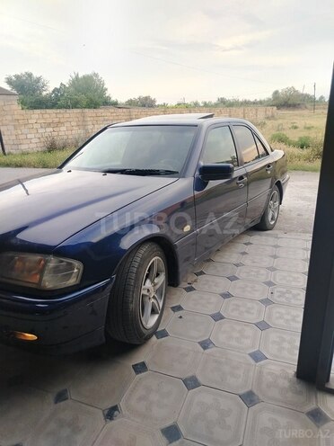 Mercedes C 200-3