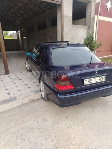Mercedes C 200-4