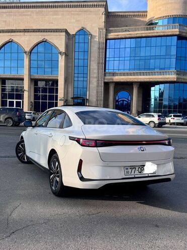 Changan Qiyuan A05-4