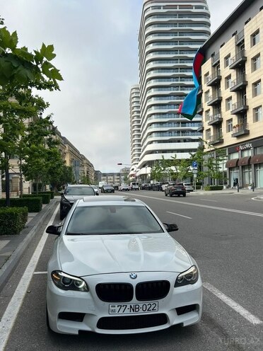 BMW 528-9