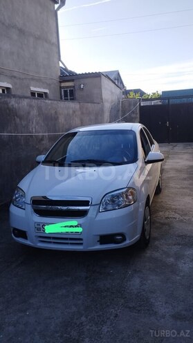 Chevrolet Aveo-3