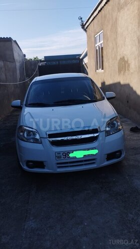 Chevrolet Aveo-1
