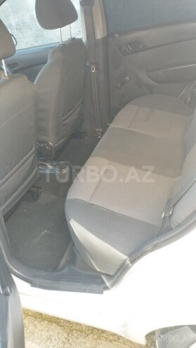 Chevrolet Aveo-18