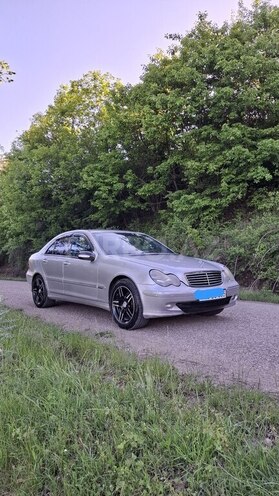 Mercedes C 200-9