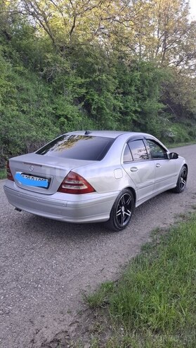 Mercedes C 200-11