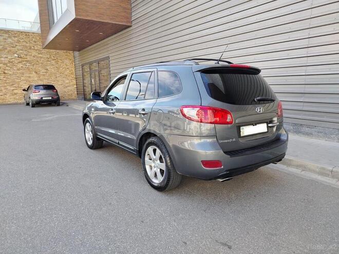 Hyundai Santa Fe-14