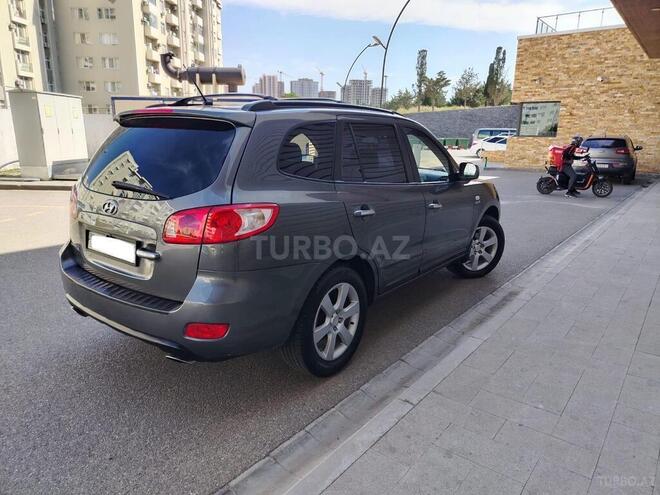Hyundai Santa Fe-5