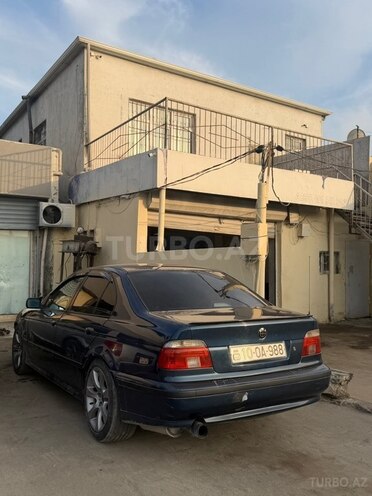 BMW 528-7