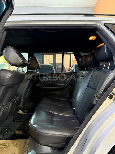 Mercedes E 240-14
