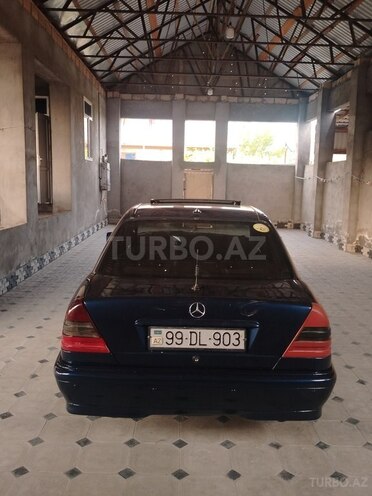 Mercedes C 200-7