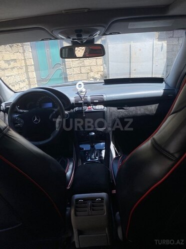 Mercedes C 200-8