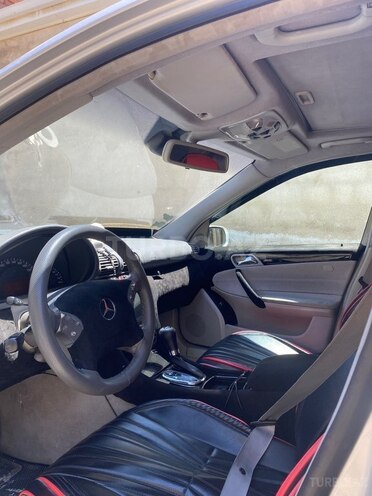 Mercedes C 200-7