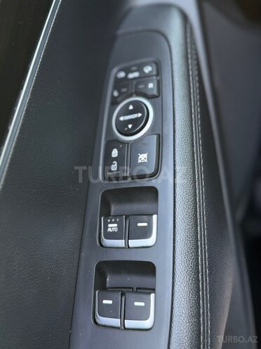 Kia Sorento-13