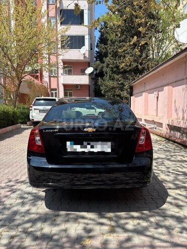 Chevrolet Lacetti-2