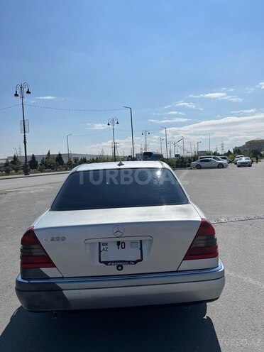 Mercedes C 200-2