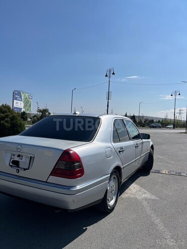 Mercedes C 200-4