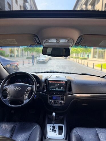 Hyundai Santa Fe-12