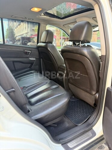 Hyundai Santa Fe-8