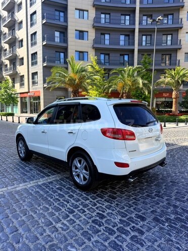Hyundai Santa Fe-5