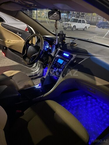 Hyundai Sonata-7