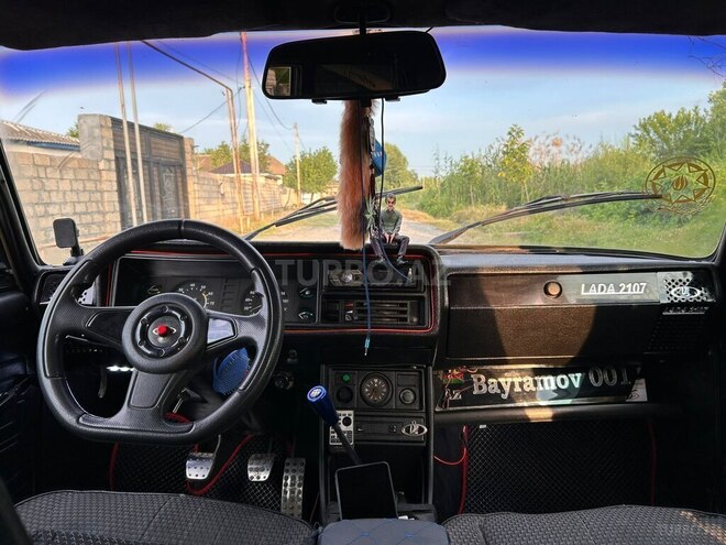 LADA (VAZ) 2107-5