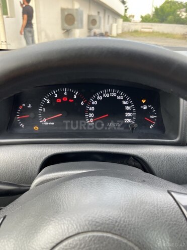 Toyota Corolla-11