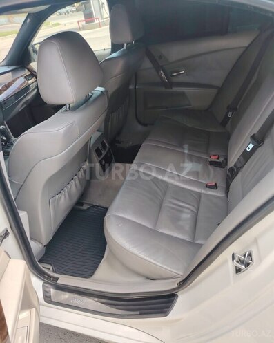 BMW 530-9