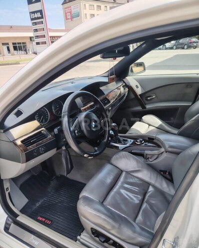BMW 530-8