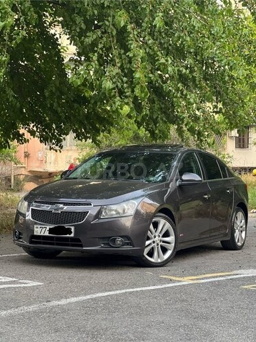 Chevrolet Cruze-1