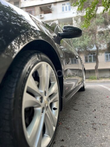 Chevrolet Cruze-11