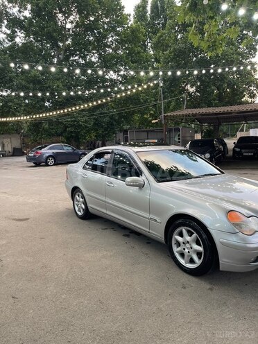 Mercedes C 200-3