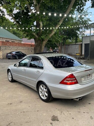 Mercedes C 200-4