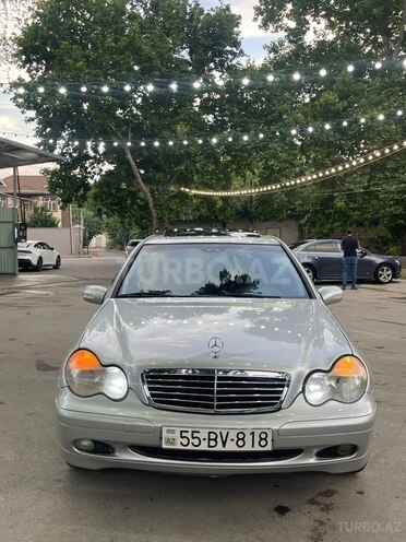 Mercedes C 200-1
