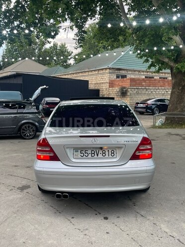 Mercedes C 200-2