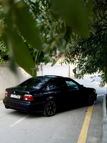 BMW 525-5