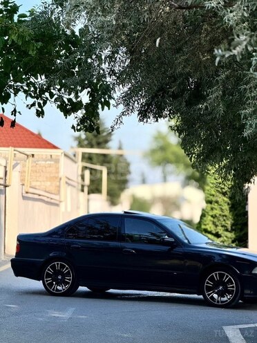 BMW 525-4