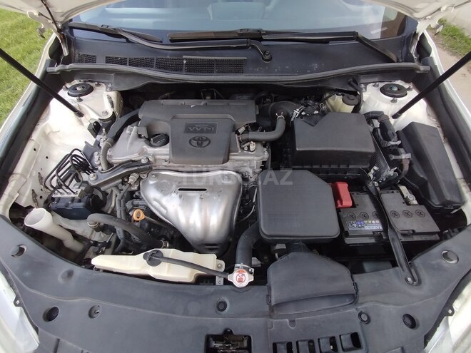 Toyota Camry-7