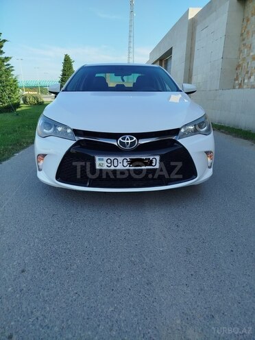 Toyota Camry-1
