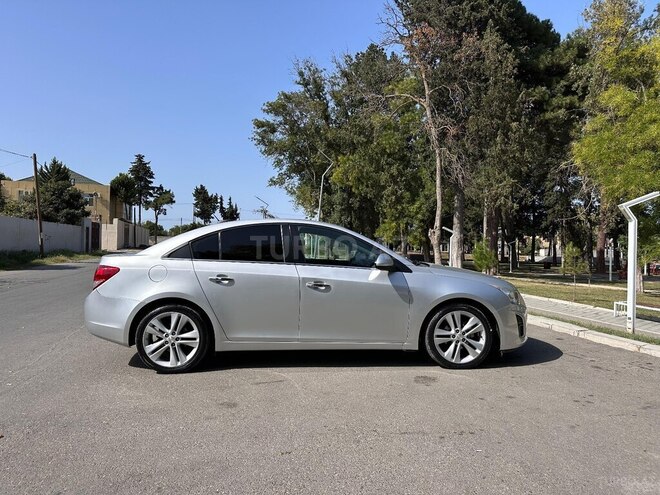 Chevrolet Cruze-5