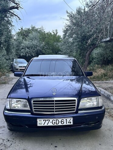 Mercedes C 200-1