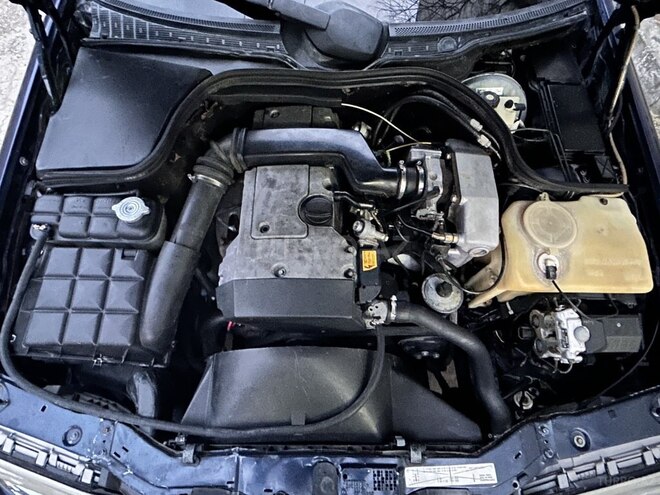 Mercedes C 200-17