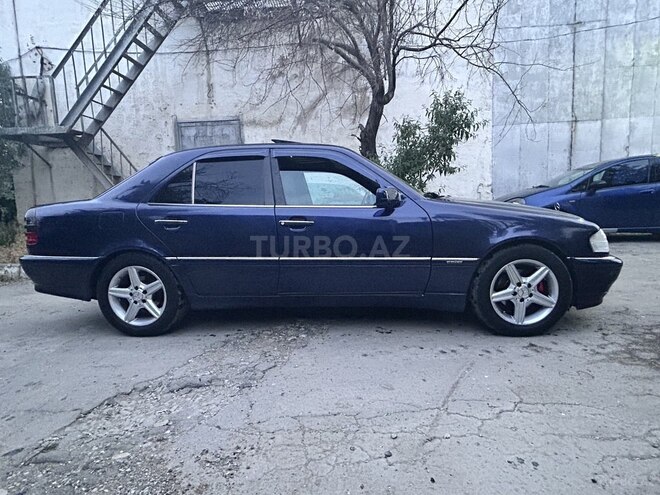 Mercedes C 200-7
