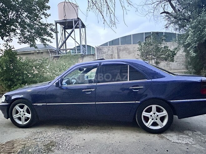 Mercedes C 200-8