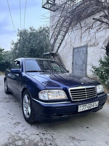 Mercedes C 200-3