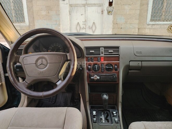 Mercedes C 220-7