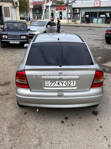 Opel Astra-2