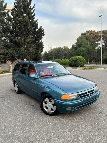 Opel Astra-2