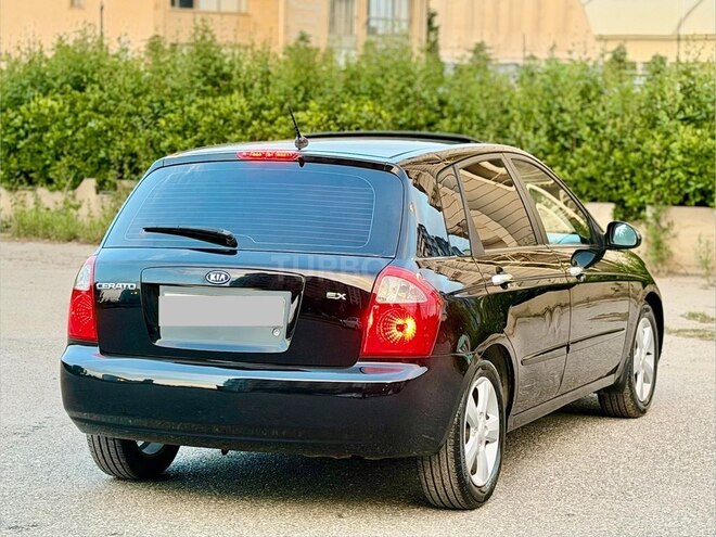 Kia Cerato-10