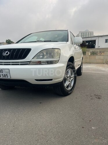 Lexus RX 300-2